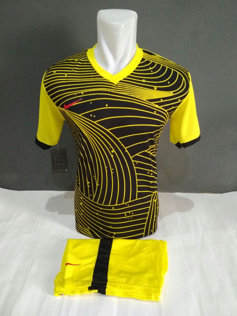 Kostum Futsal Nike Hitam Kuning Lengkung